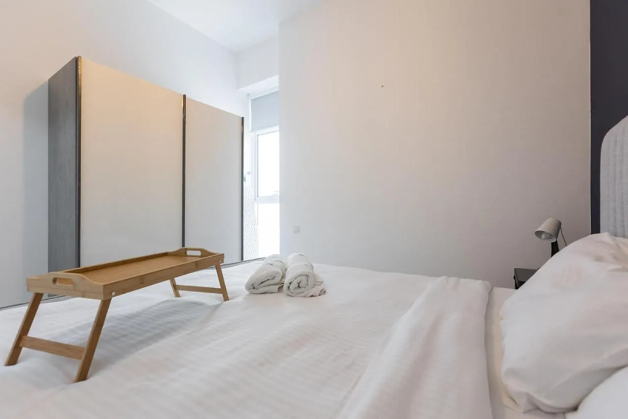 Spacious 1Br With Full Marina View 두바이